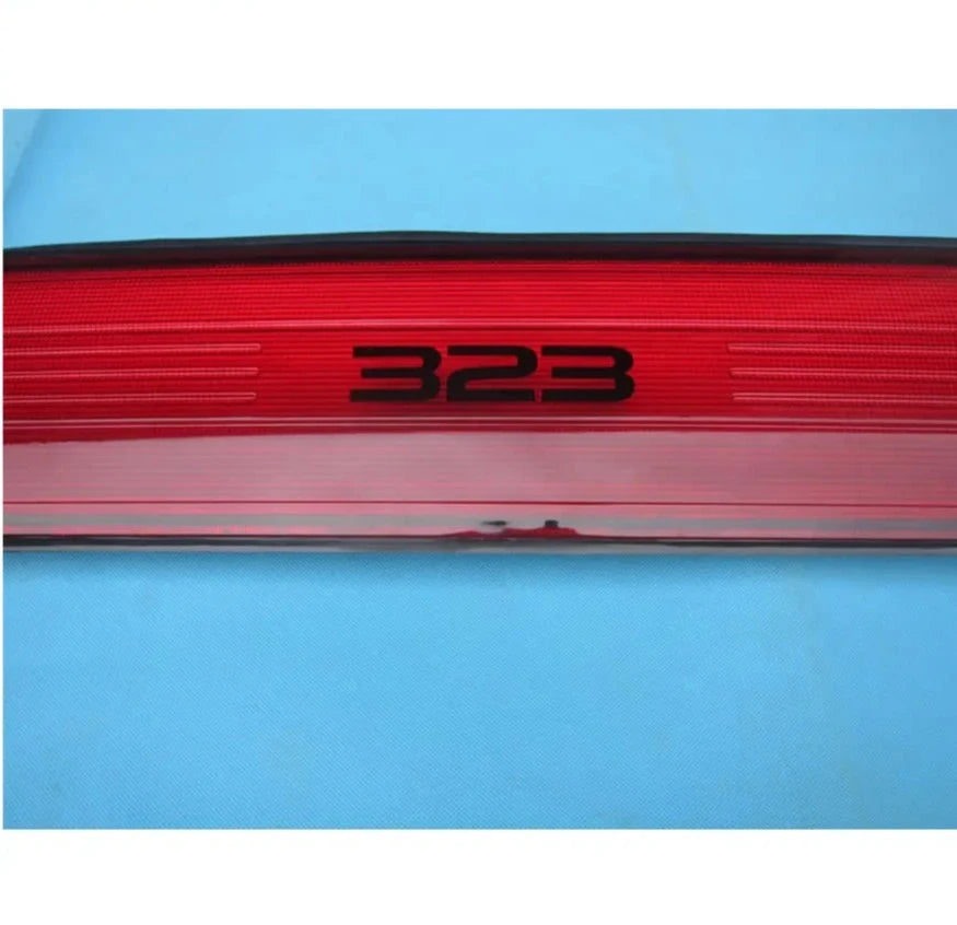 Lámpara de matrícula media trasera para Mazda 323 BG 1992-1998 CA7130