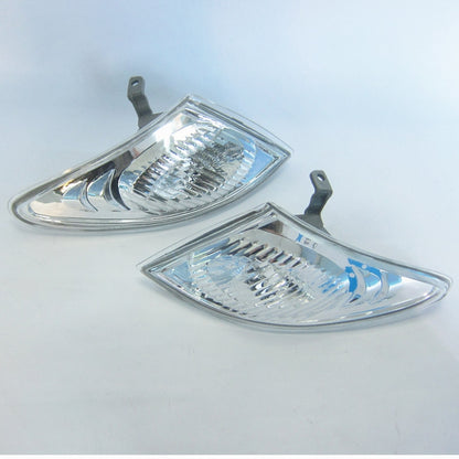 Luz Foco Cruce Lateral Delantera Alta Calidad TYC para Mazda Premacy 2003-2008 18-5782-00 / 18-5781-00