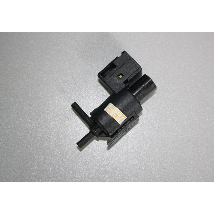 EGR Vacuum Solenoid Valve for Mazda 323 Family Protege BJ 1998-2005 BT50 RX8 KL01-18-741