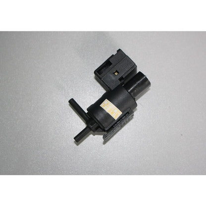 Valvula Solenoide Vacio EGR para Mazda 323 Family Protege BJ 1998-2005 BT50 RX8 KL01-18-741