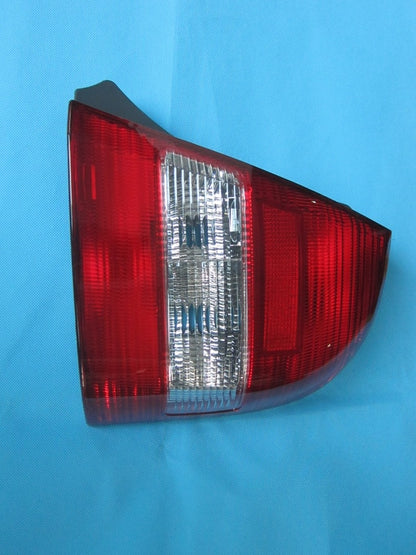 High Quality Left Right Rear Light Set for Mazda 323 Family Protege Lantis BJ 1998-2005 51-150 / 160