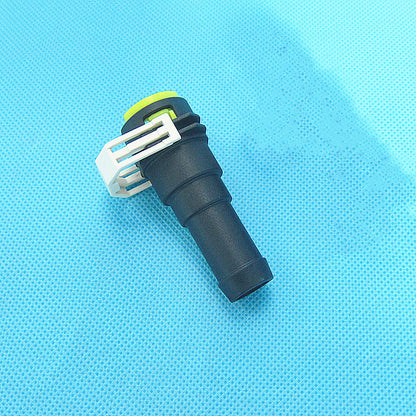 Conector de manguera de agua del sistema de enfriamiento del calentador para Mazda 3 2004-2012 Mazda 5 Mazda 6 GH 2008-2012 Mazda2. D651-61-240