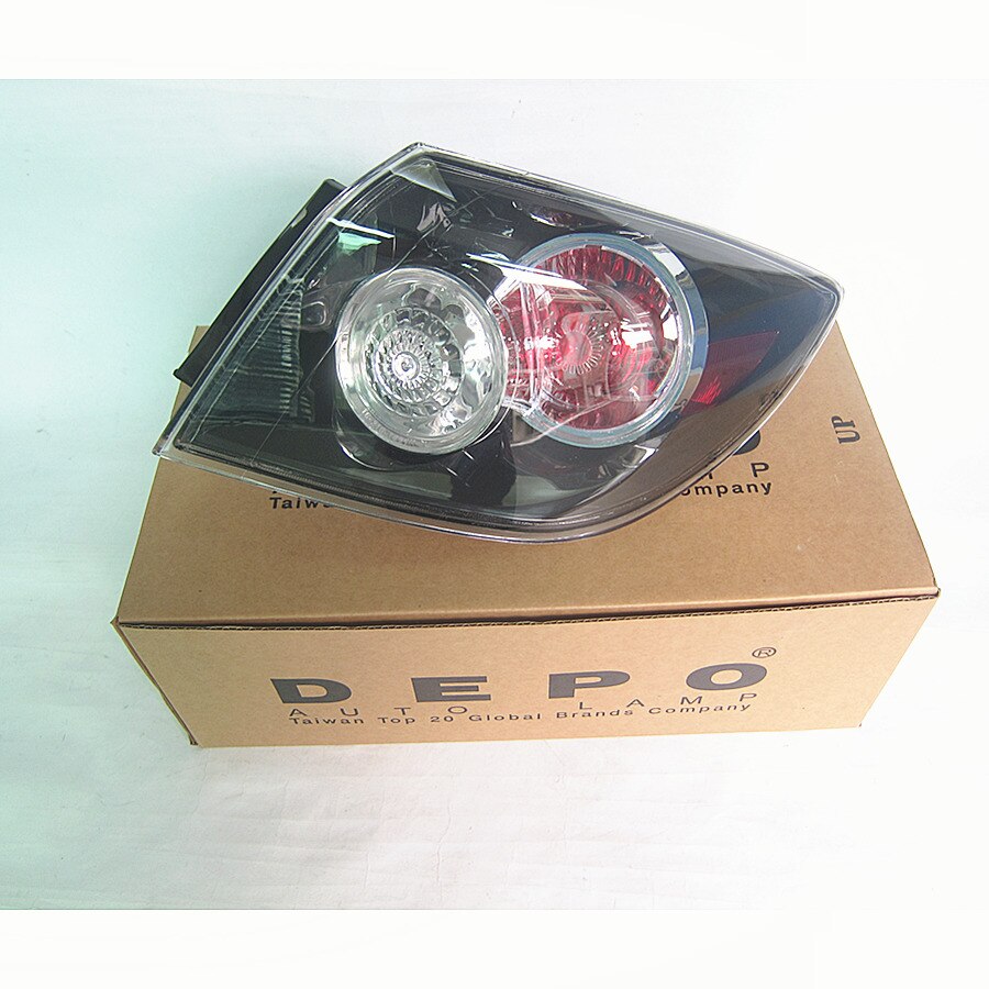 Farol Trasero Externo marca Original o DEPO para Mazda3 2003-2010 BK Hatchback 216-1984L-UQ / 216-1984R-UQ